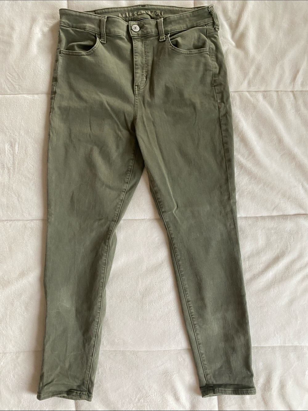 American Eagle Outfitters Women’s Olive Skinny High-Rise Jeans (12 Short)